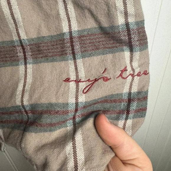 Evy's Tree Plaid Flannel Button Down Long Sleeve Small O38 - Picture 3 of 5